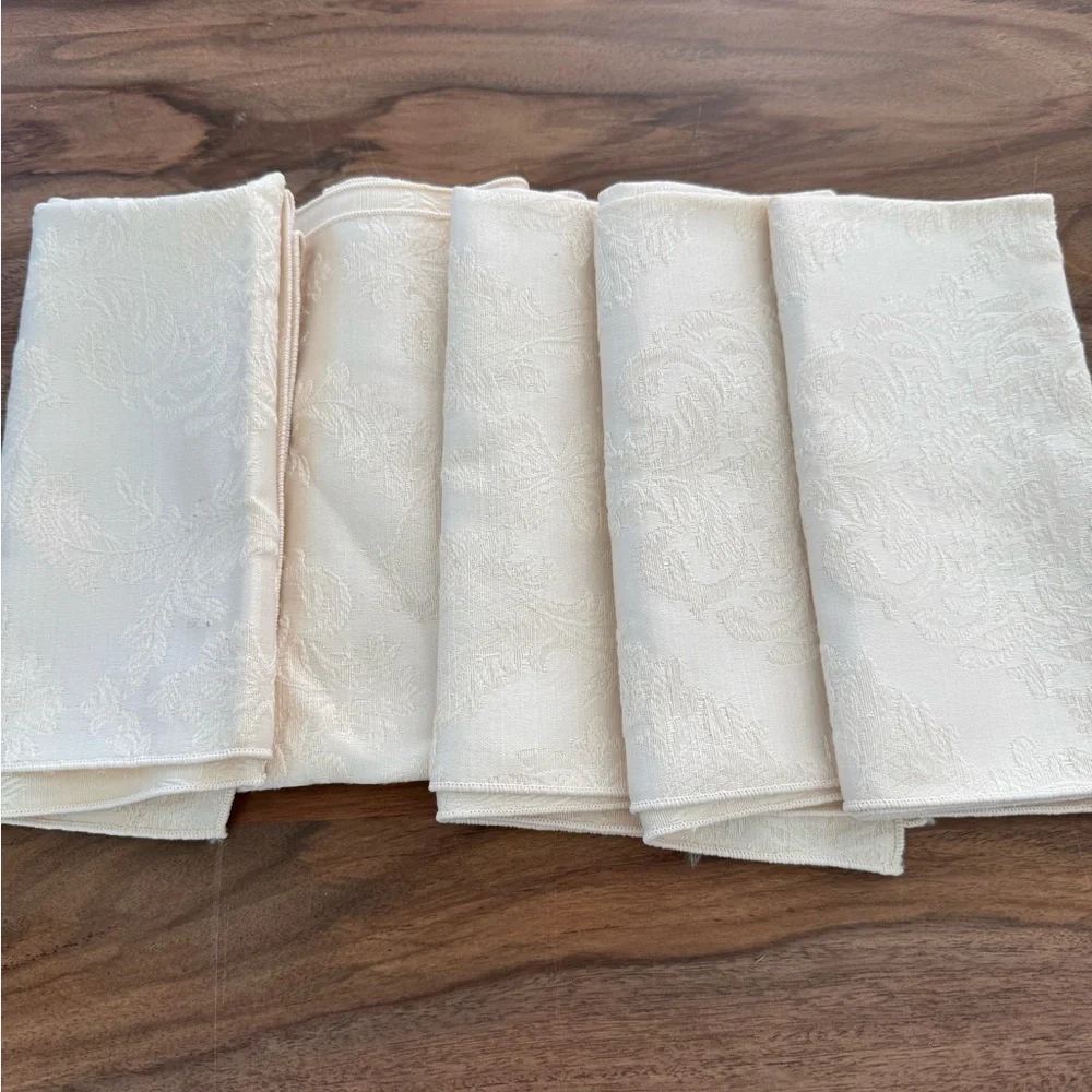 Linen Napkins Set of 5 light ivory fancy dinner dining home decor Victorian